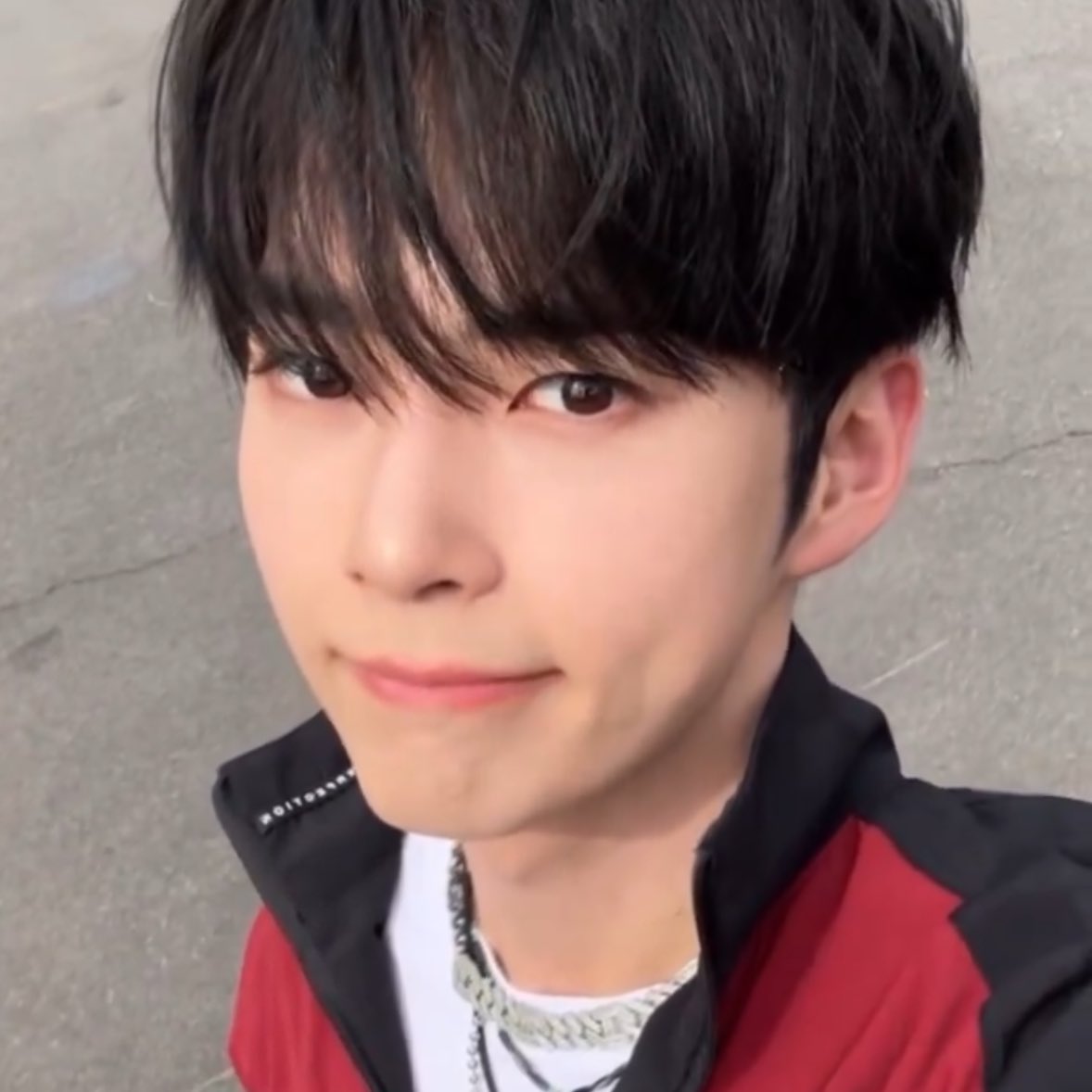 haobinsplanet's tweet photo. aegi https://t.co/vHUieTyh16