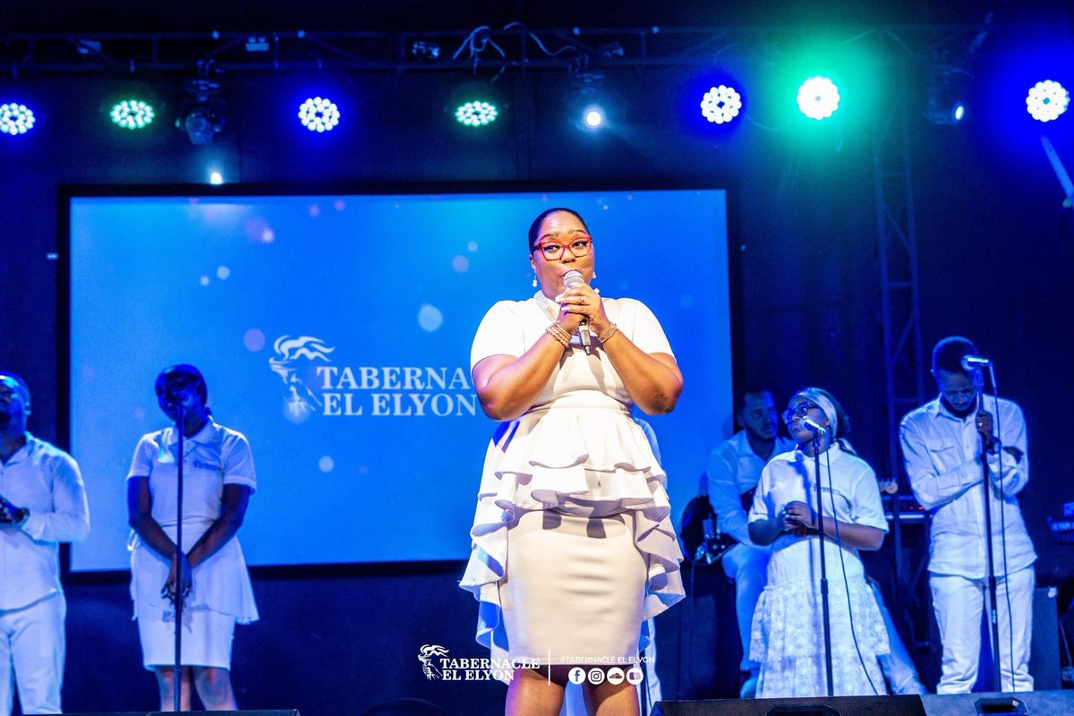 Barbaracassa's tweet image. Doing what I can, so God does what I can’t 🙌🏾
#ladorationestunearmespirituellepuissante
#pwomèspam 
#mwengenyonpwomèsoutètmwen 
#tee