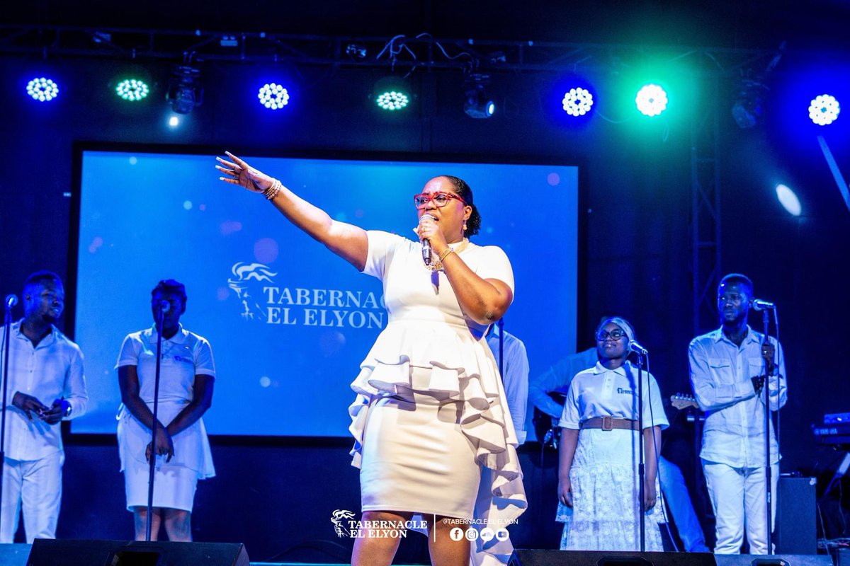 Barbaracassa's tweet image. Doing what I can, so God does what I can’t 🙌🏾
#ladorationestunearmespirituellepuissante
#pwomèspam 
#mwengenyonpwomèsoutètmwen 
#tee