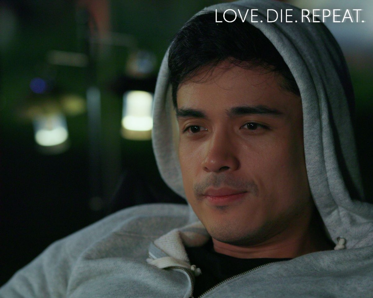 GMADrama's tweet photo. "Nung nakita ko siya, para akong namatanda. Kaso may boyfriend na" Uy si Bernard, na-in love bigla kay Angela! 😍

#LoveDieRepeatPilot 
#WatchLoveDieRepeatWithMe https://t.co/Mekt2SUWK6