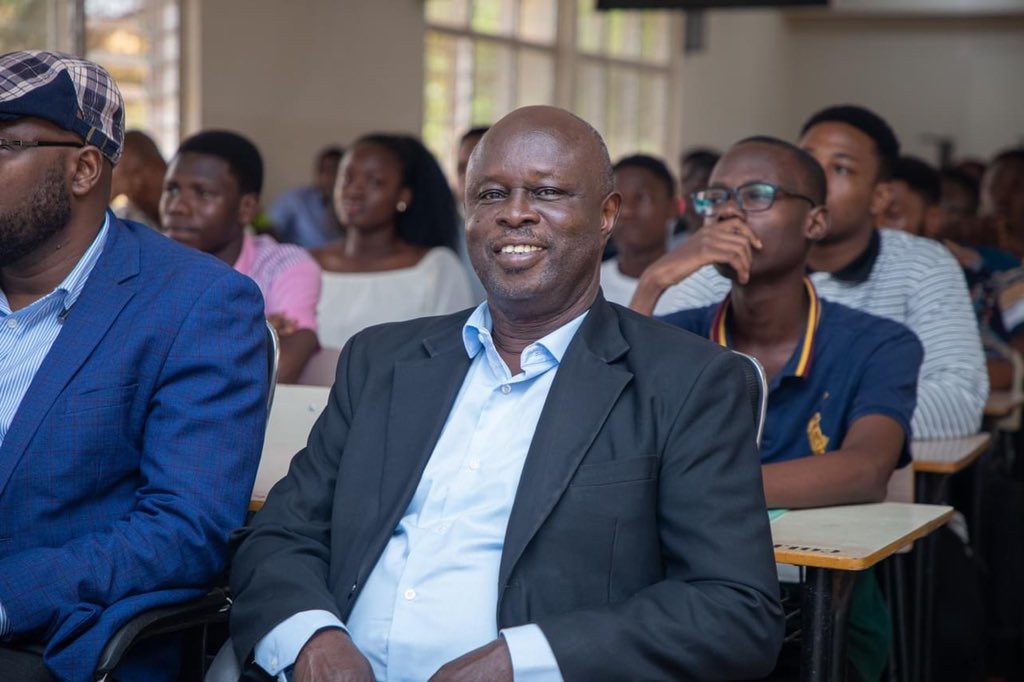 PhysicsKnust's tweet photo. On January 11th, the Department of Physics, KNUST hosted its orientation for our incoming class!

We were thrilled to welcome all our freshmen and kick off their exciting journey into the world of physics.

Buckle up for four years of intellectual adventures!
#KNUSTPhysics https://t.co/mr0C7OQTg1