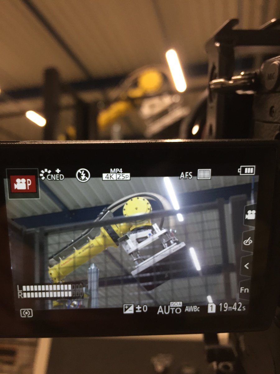 OutSightMedia's tweet photo. Weer een enorme leuke opdracht! 😁 Film-opnames 🎬 bij De Nederlandse Spellenfabriek ( NSF ) voor een nieuwe #bedrijfsfilm met #animatie. https://t.co/mrA94QKohq