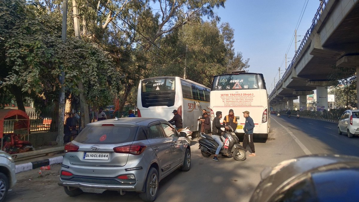 sanjeevktos's tweet photo. @dtptraffic still the same condition nor action taken ??? https://t.co/MSw5RGU9eV
