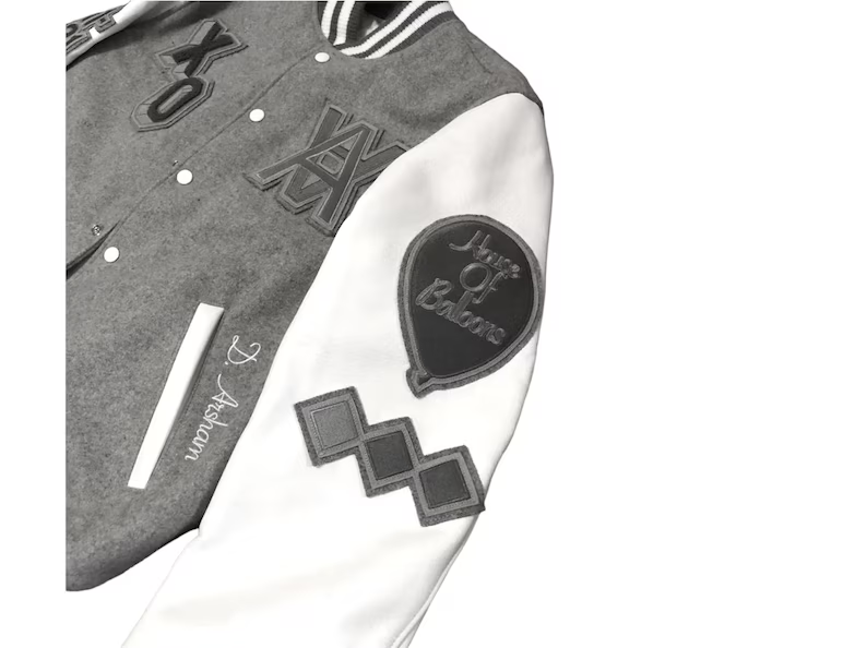 lavishjackets's tweet photo. XO Grey Varsity Jacket
https://t.co/tO3Dt6Tb5L
#greyxovarsityjacket 
#theweekndgreyxojacket 
#xogreyandwhitejacket 
#xogreyvarsityjacket
#xoweekndgreyvarsityjacket https://t.co/L98Cl4CWEp