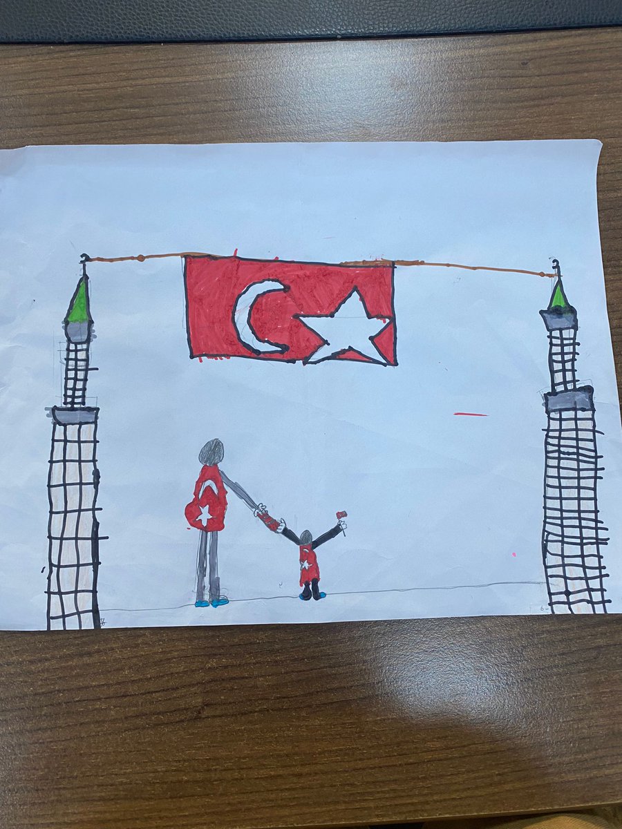 KoseSehit's tweet photo. 15 Temmuz Demokrasi Zaferi ve Şehitleri Anma Günü için yapılmış olan duvar gazetesi, öğrencilerimiz ve öğretmenlerimizin katkıları ile hazırlanmıştır. https://t.co/MXLnuqQc3U