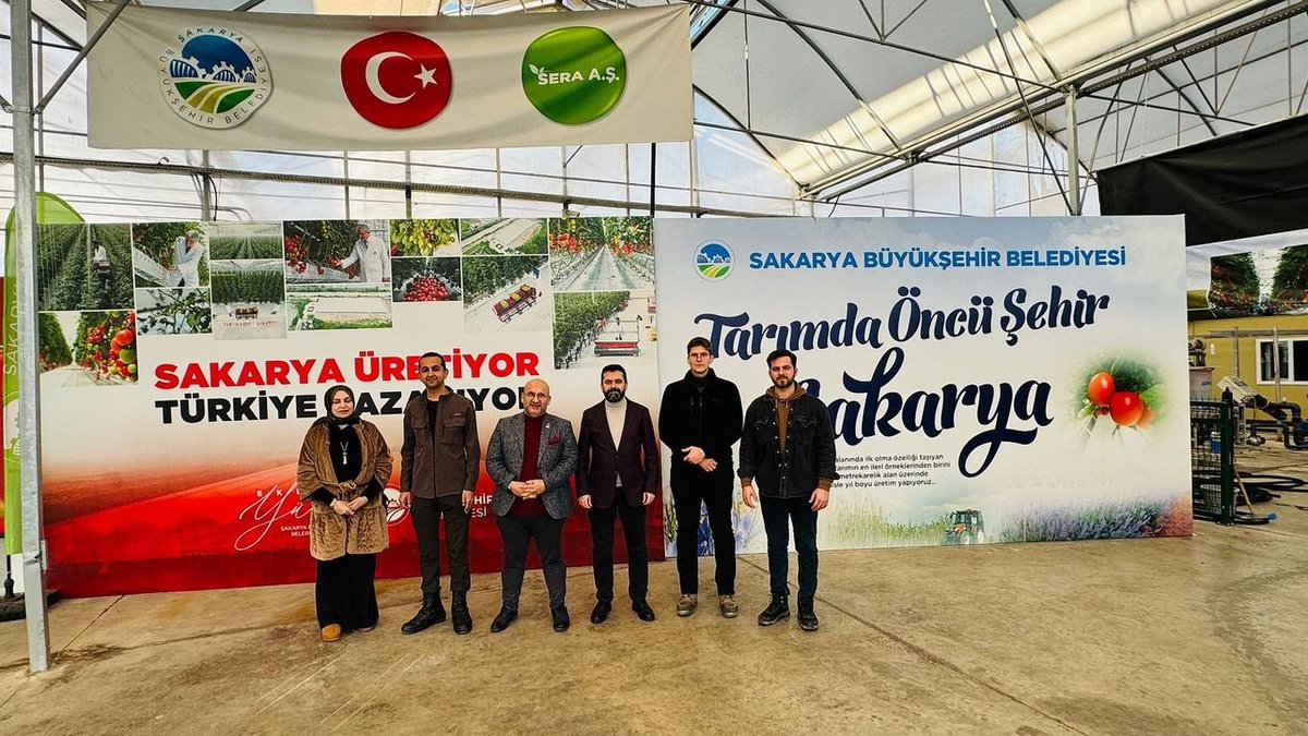 Tüm Radyo Televizyon ve İnternet Gazetecileri Derneği Genel Başkanımız Av. Bedia Teymur ve yönetim kurulu üyelerimizle birlikte  Sakarya Büyükşehir Belediyesi’ne ait Domates Üretim tesislerini ziyaret ettik.

<a href="/ekremyuce/">Ekrem Yüce</a> <a href="/Sakaryabld/">Sakarya Büyükşehir Belediyesi</a> <a href="/filizyuce/">Filiz Yüce</a>