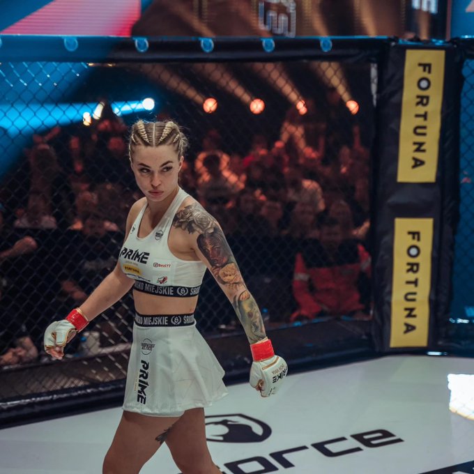 Moja pierwsza walka.. czuję ogromny niedosyt .. niedosyt, ponieważ wiem jak mocno się przygotowywałam<a href="/tag/famereborn"class="tags"><span>#famereborn</span></a>