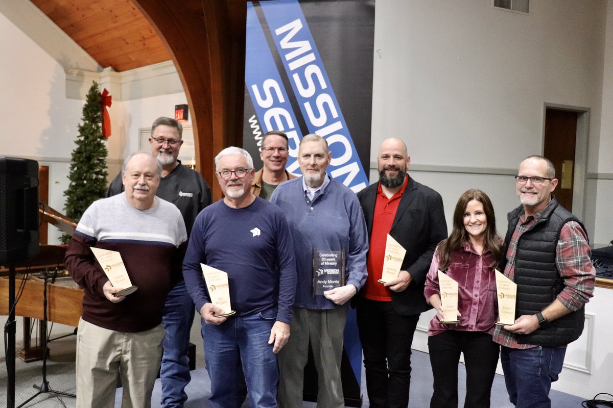 Mission_Serve's tweet photo. This weekend, we hosted our 20th Anniversary Dinner to recognize key people who have contributed to Mission Serve’s success over the past 20 years. We are so thankful for the work each of these individuals have done to impact local communities through Mission Serve. https://t.co/2sHspC1Yv1