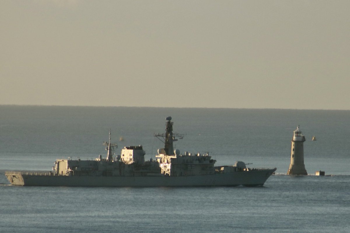WarshipCam's tweet photo. HMS Kent (F78) Duke-class frigate off of Plymouth, England - January 15, 2024 #hmskent #f78
SRC: TW-@Rockhoppas https://t.co/3DWVRLcTlQ