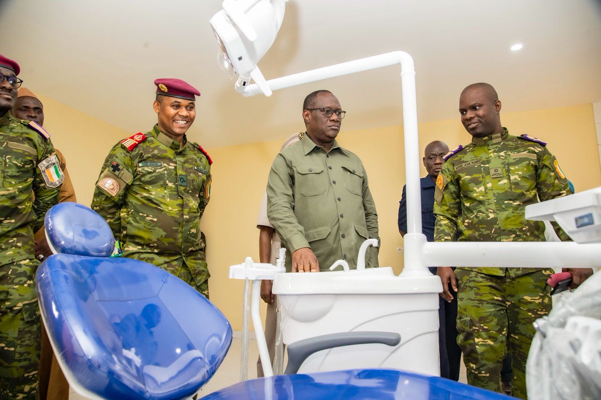 TBirahimaO's tweet photo. La modernisation des infirmeries dans les casernes des FACI renforce le lien Armée-Nation, soulignant l'engagement envers la vision du Chef Suprême des Armées, SEM. Alassane Ouattara, avec 60% de civils bénéficiant de ces installations militaires. #MEMDEF #ENGAGÉS 🇨🇮 https://t.co/DcqxPjaZe5