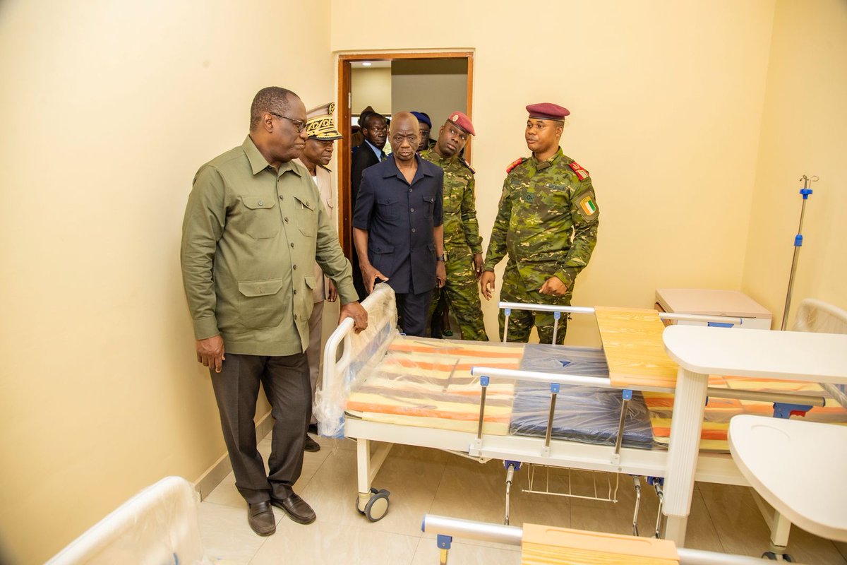 TBirahimaO's tweet photo. La modernisation des infirmeries dans les casernes des FACI renforce le lien Armée-Nation, soulignant l'engagement envers la vision du Chef Suprême des Armées, SEM. Alassane Ouattara, avec 60% de civils bénéficiant de ces installations militaires. #MEMDEF #ENGAGÉS 🇨🇮 https://t.co/DcqxPjaZe5