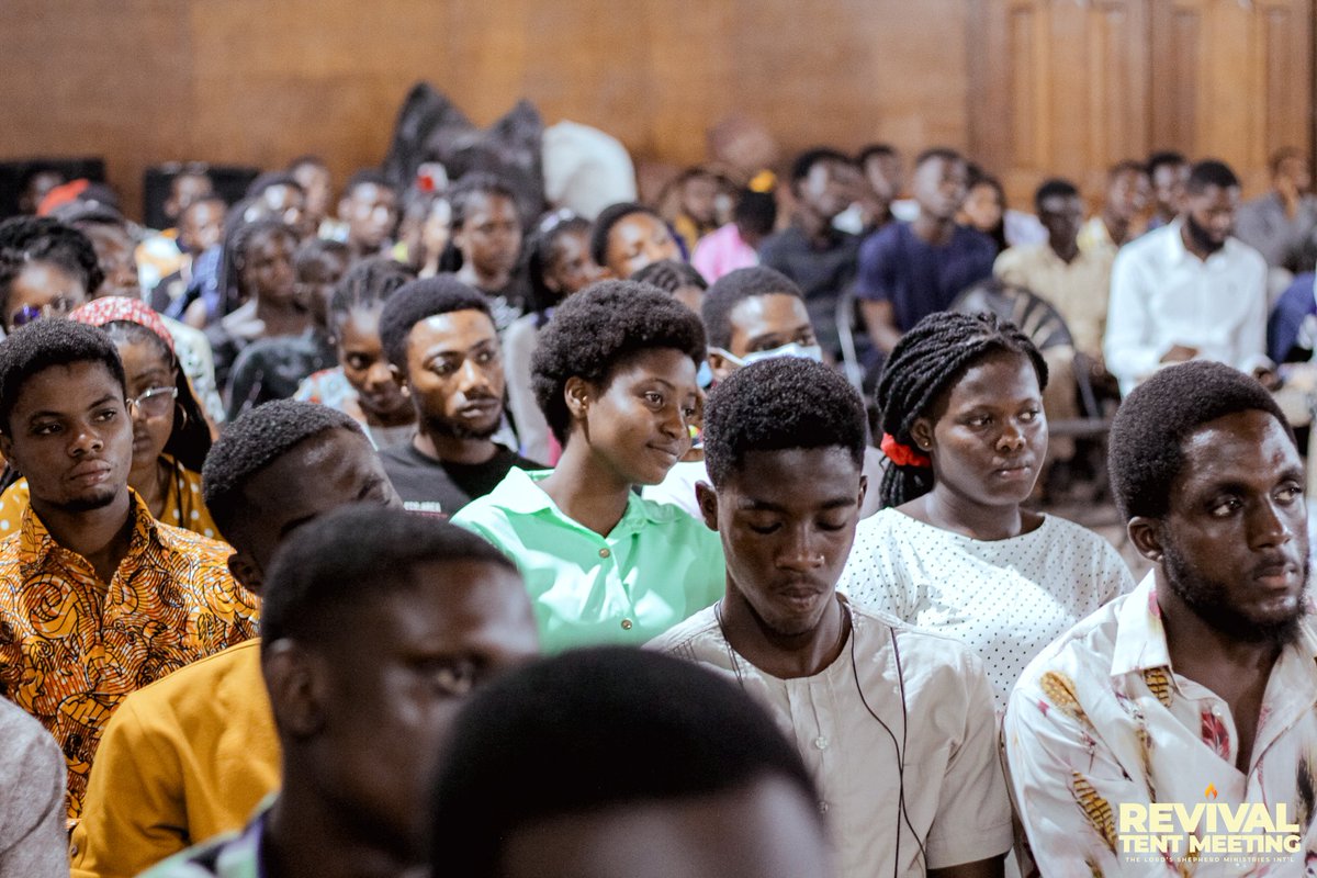 SHEPHERDITES's tweet photo. 📸 | REVIVAL TENT MEETING
Highlights of yesterday’s Sunday Service with God's Servant Joseph Asikoyaaba.
Join us this and every Sunday, 6PM at the Indece Dining Hall, KNUST
#TLS #HisHand https://t.co/OtFBHWWjo4