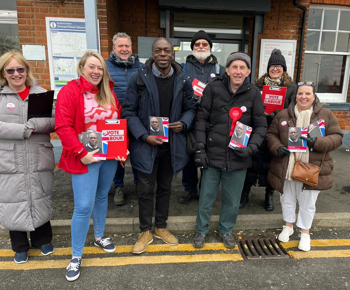 A busy weekend providing good insights on support communities like Victoria Ward and Rochford need. Huge thanks to @rach_hopkins and the rest of the team that made it out🙌🏿

Let me know what matters to you by completing this short survey;  survey.labour.org.uk/southendeastan…

#SouthendEast