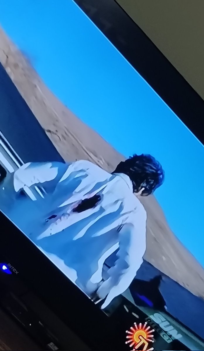 Vijayvishnutvk's tweet photo. #LEO🦁 
leoleoleo......
#Leoon @SunTV 
@actorvijay @trishtrashers 
@duttsanjay @akarjunofficial @DirectorMysskin @sandy
@Dir_Lokesh 
#LeoOnSunTV 
#leoon
#LeoOnSunTV https://t.co/S3ElL65axw