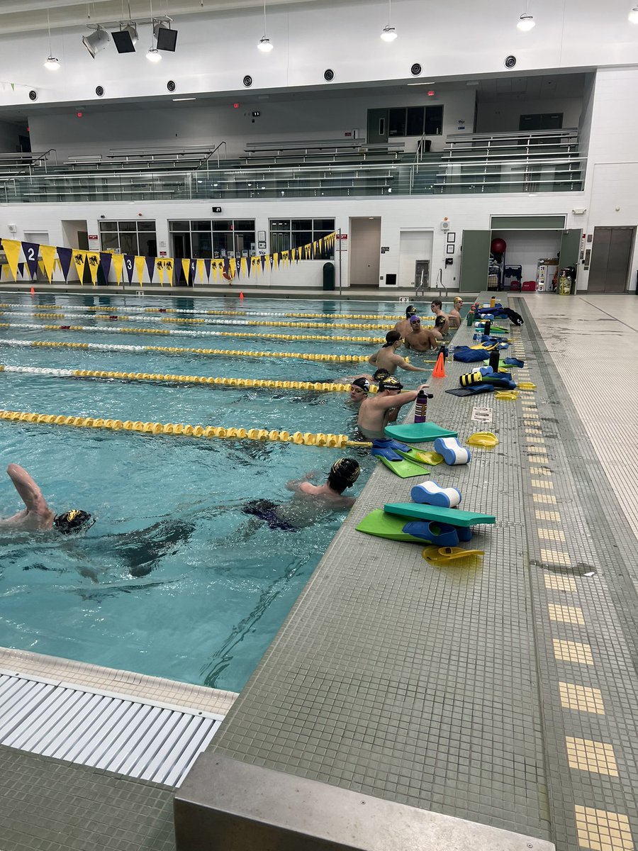 rmhsheadswim's tweet photo. One of the many joys of being a swimmer…. Sunrise swims! And a little cold won’t stop working on goals! #30belowzero #february @RMHSMUSTANGS @RMHSstampede https://t.co/0hE36wNZc3