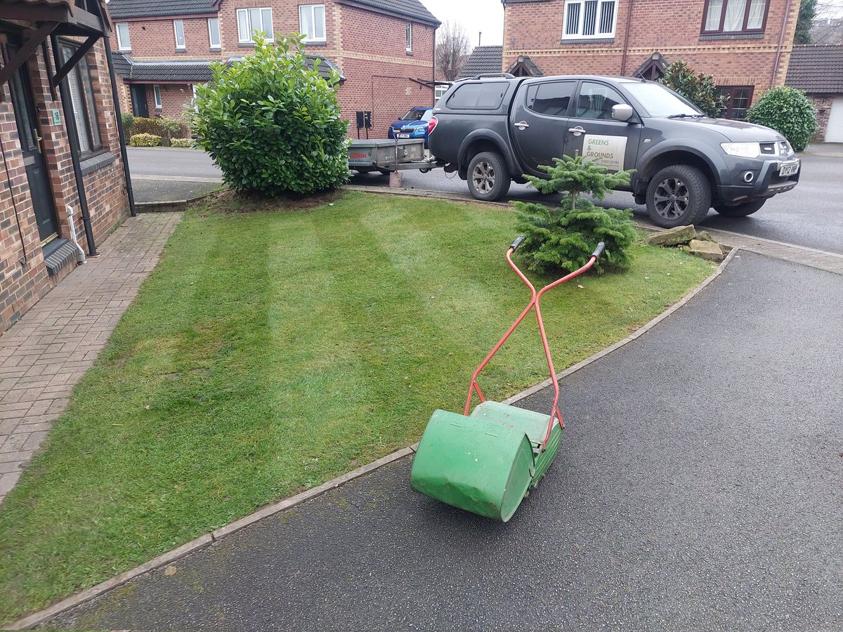 greensngrounds's tweet photo. Cut, brush, and aerate before the cold sets in!
Changing the presentation of this lawn ahead of the 2024 summer.
#lawncare #lawnmaintenance #fertiliser #cut #brush #aerate #roll https://t.co/TLZ4yk7djX