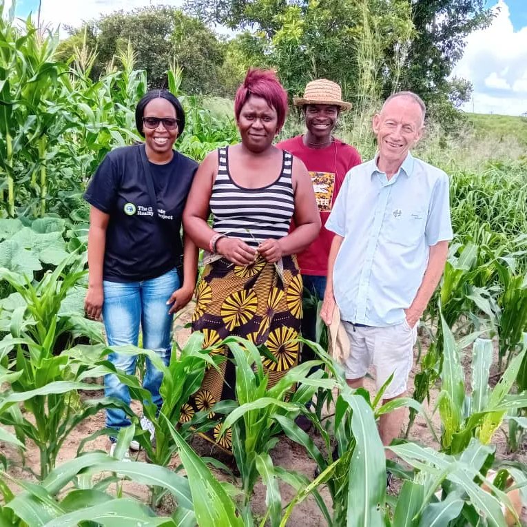 QueenMwangala's tweet photo. Had a pleasure of visiting an organic farm over the weekend. The farmer's passion for #environmentalProtection has helped her transform the land significantly within 1 year of acquiring the land all towards #ClimateActionNow . https://t.co/LRdxbJvLDm