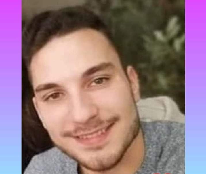 ArcGuid's tweet photo. #15gennaio insistiamo per la verità su #giulioregeni #martinarossi #emanuelaorlandi #lorenzocasini. Non ci si deve fermare mai #daje forza https://t.co/w1sjxggaW5