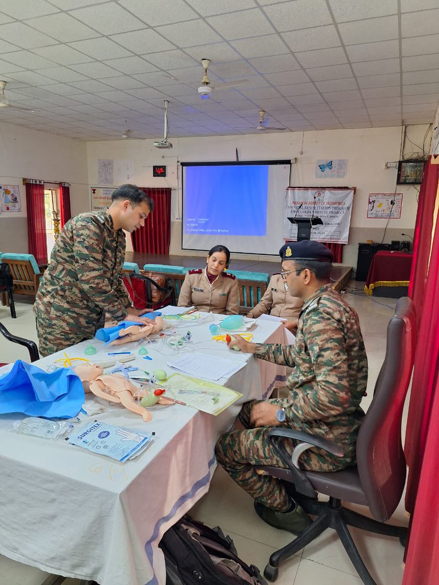 dgafms_mod's tweet photo. #FirstGoldenMinute
(FGM)
Military Hospital Gwalior and Indian Academy of
Paediatrics (IAP) conducted IAP FGM Basic Neonatal Resuscitation training for Medical and Nursing Officers under First Golden Minute Project.
#Touching Hearts
Saving Lives
#Team MH GWALIOR
@adgpi
@modspokesperson
