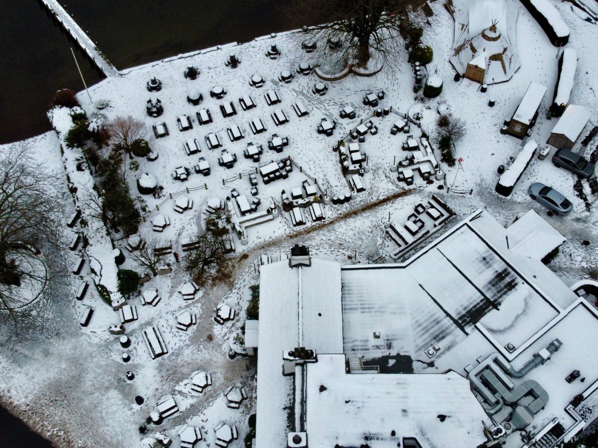 First DWP Cold Weather Payments of 2024 triggered in Cumbria - full list of postcode areas

lancs.live/news/cumbria-n…