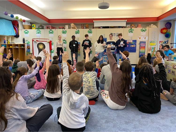 Students from the Social Justice Union at @sbhsvt and SOAR at @fhtmsmiddleschool visited all the elementary schools on Friday to talk about Martin Luther King Jr’s message. The time is always right to do what’s right!