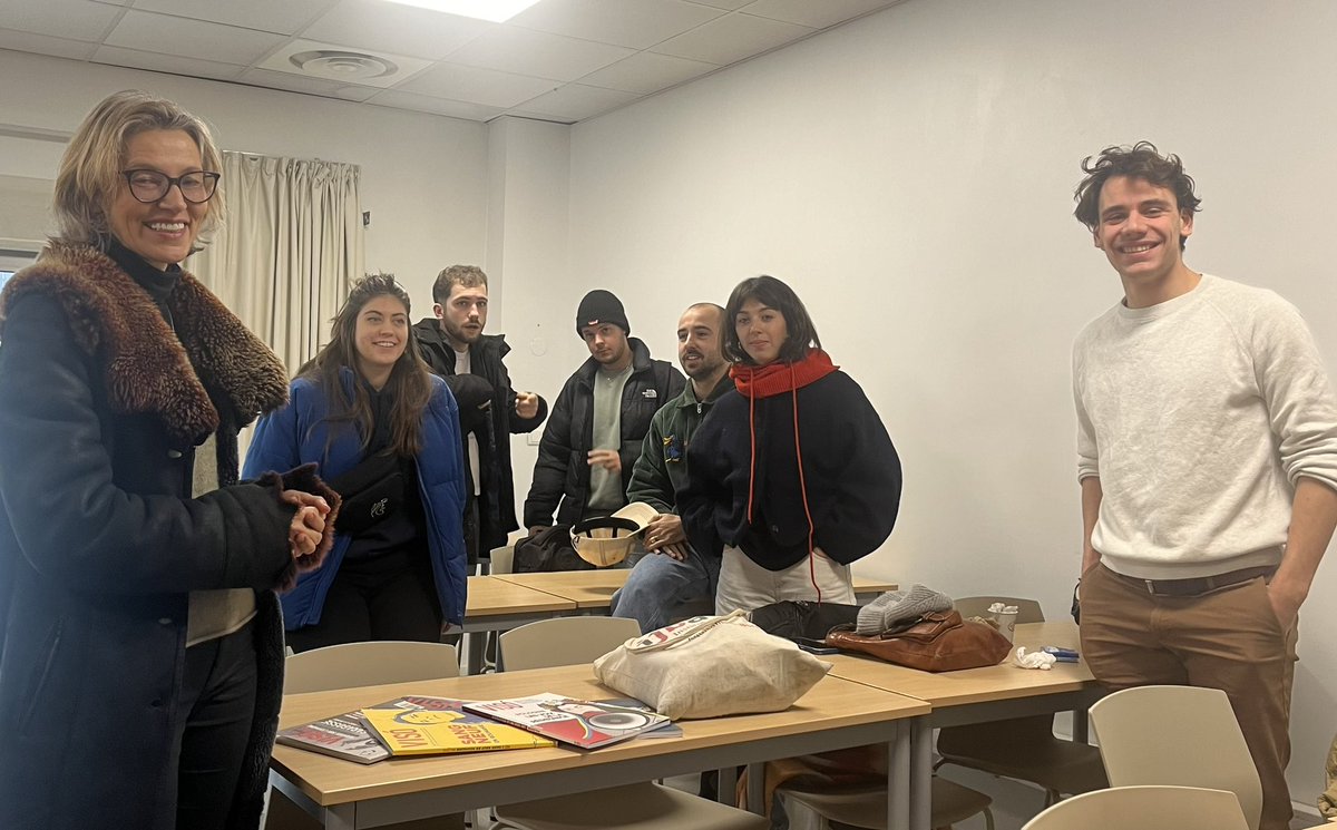 Un grand merci à Olga Gilles-Belova, responsable du département d'études slaves <a href="/UBMontaigne/">Université Bordeaux Montaigne</a> et spécialiste des pays de l’espace post-soviétique, pour le décryptage sur la #Lituanie ! La rédaction de <a href="/VisoMag/">Visó Magazine</a> de l’<a href="/IjbaOfficiel/">IJBA</a> se délocalise à Vilnius en mars. En kiosque en mai.