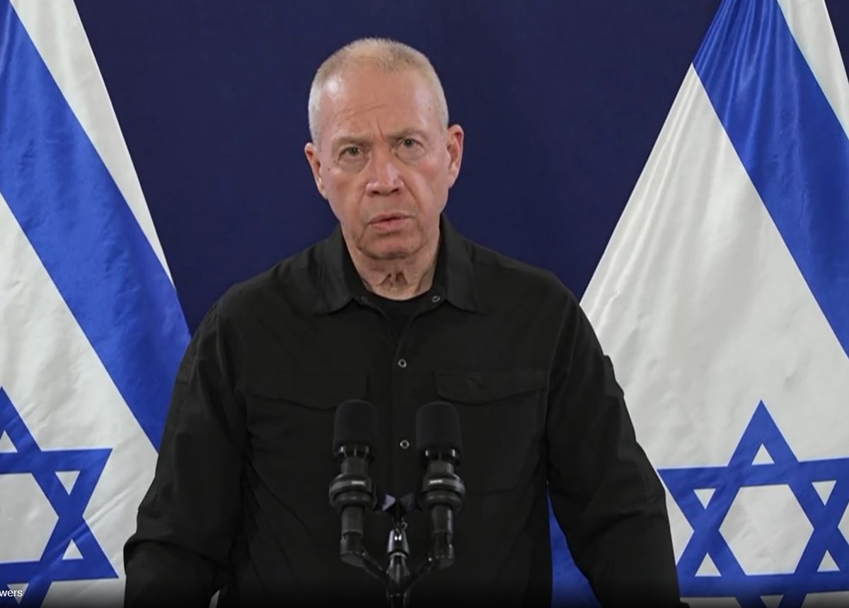IsraelPersian's tweet photo. وزیر دفاع اسرائیل: 

دشمن پیش روی ما فقط زبان زور را می‌فهمد و جنگ و فشار نظامی تنها راه آزاد کردن ربوده‌شدگان است. https://t.co/eQlM1ud34N