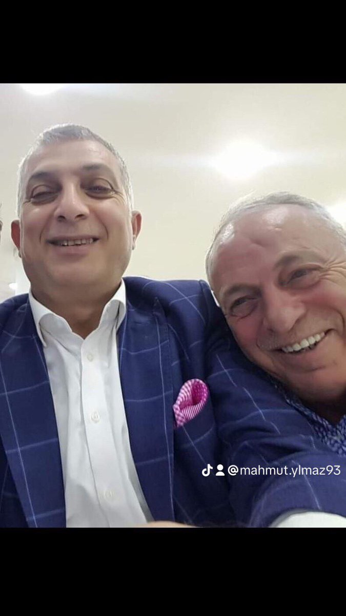 Ancak bir yandan bu adımları atarken, diğer yandan da geçtiğimiz yüzyılda “egemenlik” gibi masumlaştırılmış bir kavramın arkasına saklanarak zemindeki farklılıkları kullanıp bu coğrafyayı kristalleştirmek ve bunun üzerinden kendi egemenliğini yürütmek isteyen modele
#Metince