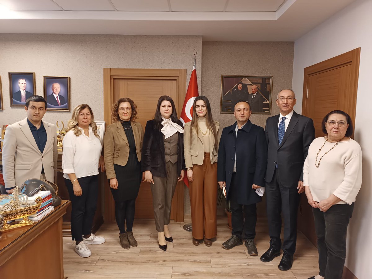 TDD_Dyt_Der's tweet photo. MHP Genel Başkan Yardımcısı  TBMM Sağlık, Aile, Çalışma ve Sosyal İşler Komisyonu üyesi Milletvekilimiz Sayın Pelin Yıllık’ı Sağlık Meslekleri Platformu olarak ziyaret ettik. Sorunlarımızı ve çözüm önerilerimizi paylaştık. Milletvekilimize teşekkür ediyoruz. https://t.co/yyim9DQEia