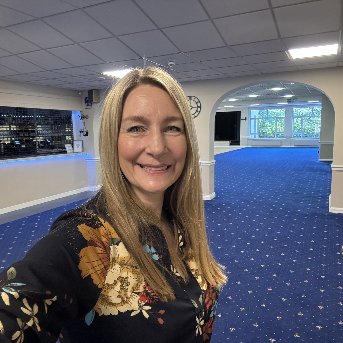 Another day… another sleep talk.
💤 This one was for @berkshirefreemasons.smt widows group. One of the best parts of my job is talking to all kinds of people and helping them to feel less anxious about their sleep. I’d taken a few copies of my book which sold out completely!