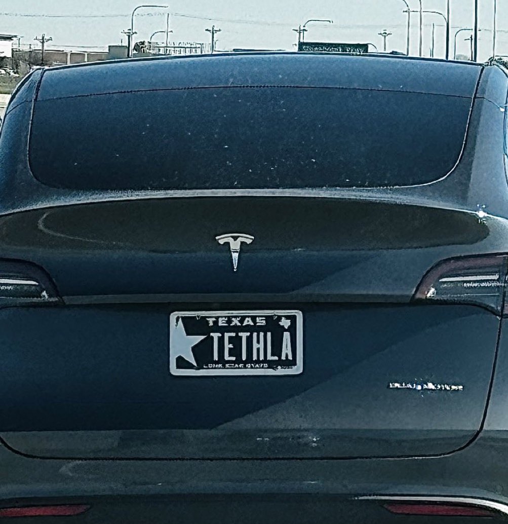 ElonMuskAOC's tweet photo. 🚨BREAKING: MIKE TYSON BUYS A TESLA https://t.co/cXdRlwWJYZ
