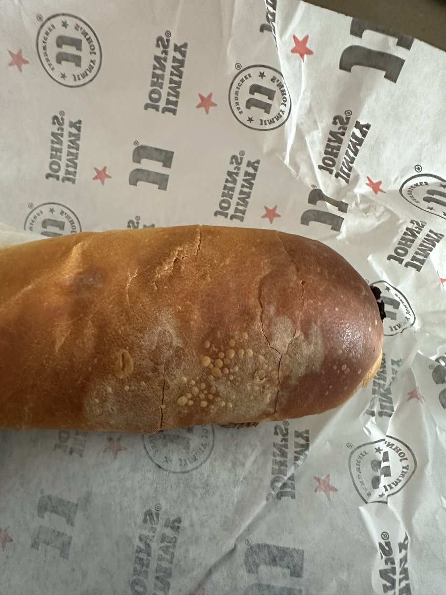 #jimmyjohns
Is this ok to eat 😬😬