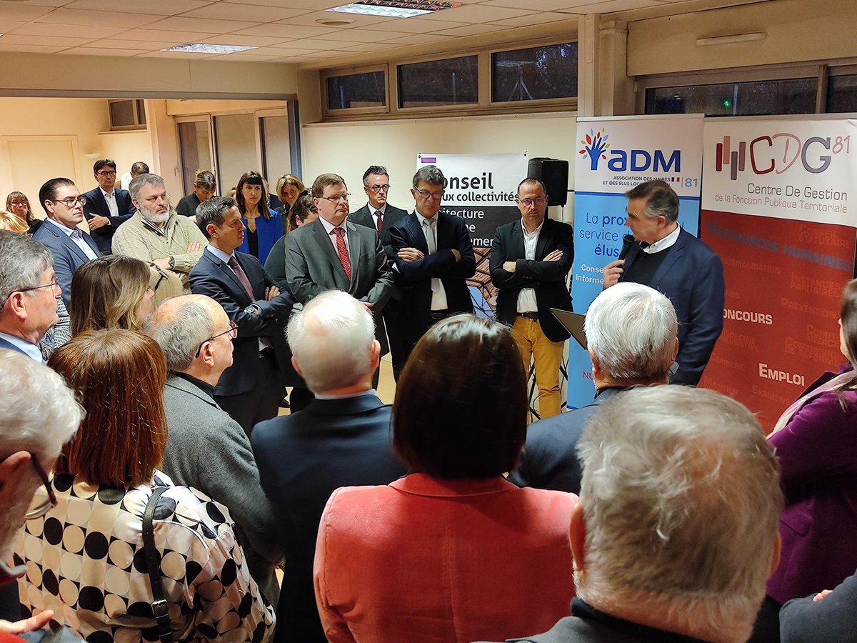 prefet81's tweet photo. Nos communes |
Ce soir, une grande partie des élus du Tarn était présente pour assister aux vœux de Association des Maires et des Elus Locaux du Tarn, Michel Vilbois Préfet du Tarn a rappelé le soutien de l'État aux territoires, par le biais de nombreux dispositifs! https://t.co/Aqp0Zc11HR