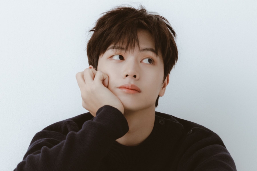 soompi's tweet photo. #BTOB's #YookSungjae Releases Gorgeous Profile Photos Under New Agency
https://t.co/ypCswiqxaC https://t.co/0CYfTCyebK