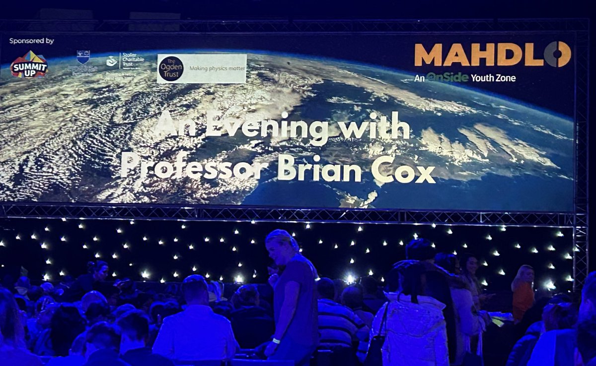 A huge pleasure to represent @GMLO_UK at @mahdloyouthzone evening with @ProfBrianCox 

A room filled with young people (and one old HT) excited to hear about our world. 

@NewmanRCCollege in attendance too! #TeamOldham
