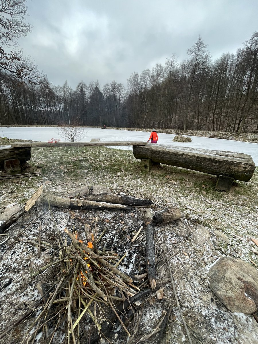 Když to u nás zamrzne a sobotní bruslení se spojí s obědem na ohni ❄️🔥🍺