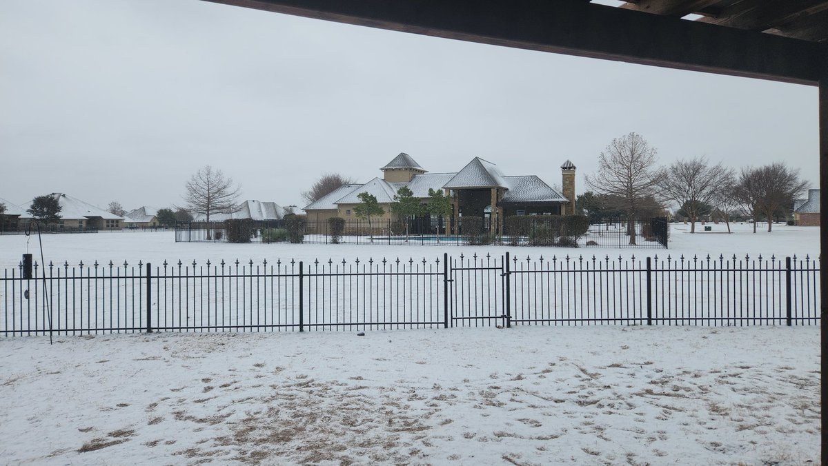 JSBRoss's tweet photo. Even Texas gets a "dusting" occasionally. https://t.co/SoTKtNktvb