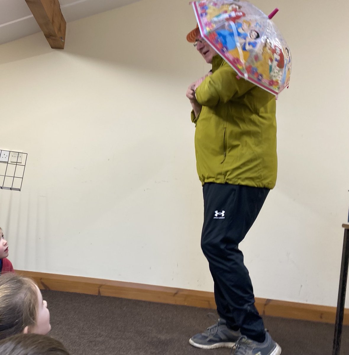 MariGwent's tweet photo. Cychwyn gwych yn โฆ@YPontrobertโฉ hefo Robin a Catrin Williams โฆ@CydagCynraddโฉ ๐ edrych mlaen at yr 2il flwyddyn #dysgucreadigolcymru #creativelearningwales @Celf_Cymru @Arts_Wales_ @CydagCynradd ๐ https://t.co/OwO2iCmyKx
