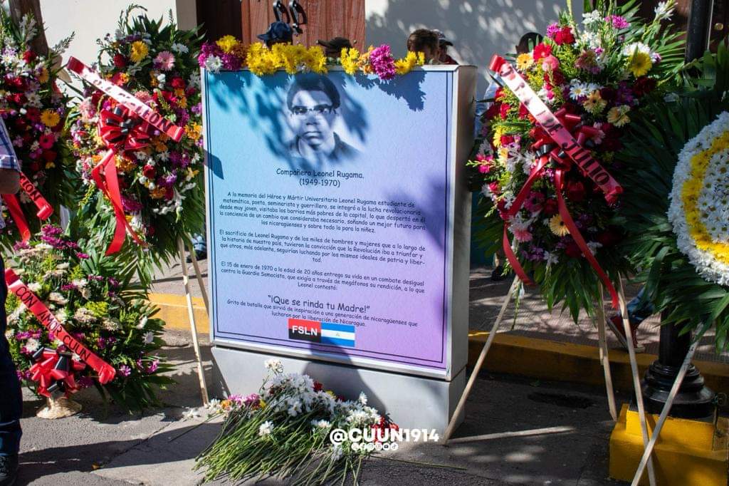cuununan's tweet photo. Participación en Guardia de Honor y Entrega floral en conmemoracion del 54 aniversario del Tránsito a la Inmortalidad de nuestro Poeta Revolucionario Leonel Rugama.

#4519LapatriaLaRevolución
#MásVictoriasMásBienestar
#CUUN1914 https://t.co/AIiyPlhBmW