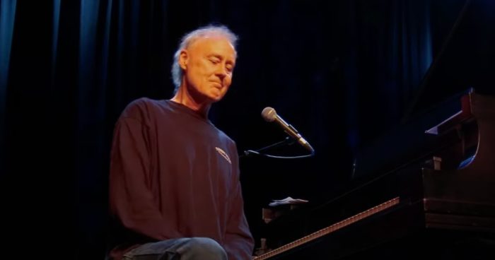 For the tiniest bit of recurring Patreon support, you can hear my long awaited #NakedlyExaminedMusic interview with Bruce Hornsby NOW (and ad free), instead of waiting until later in the week like a sad sack: patreon.com/posts/nem-209-…