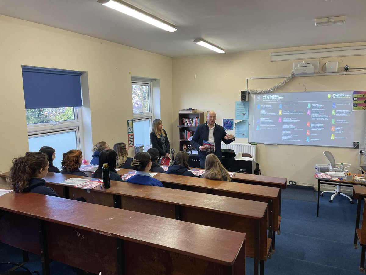 GuideGoddess's tweet photo. What’s day in @LoretoMullingar our senior cycle students enjoyed two guest speakers today. Massive thanks to @uniofgalway and Amanda and Thomas from @LWETB_FET talking all matters #generationapprentice https://t.co/rvbLoTtWaM