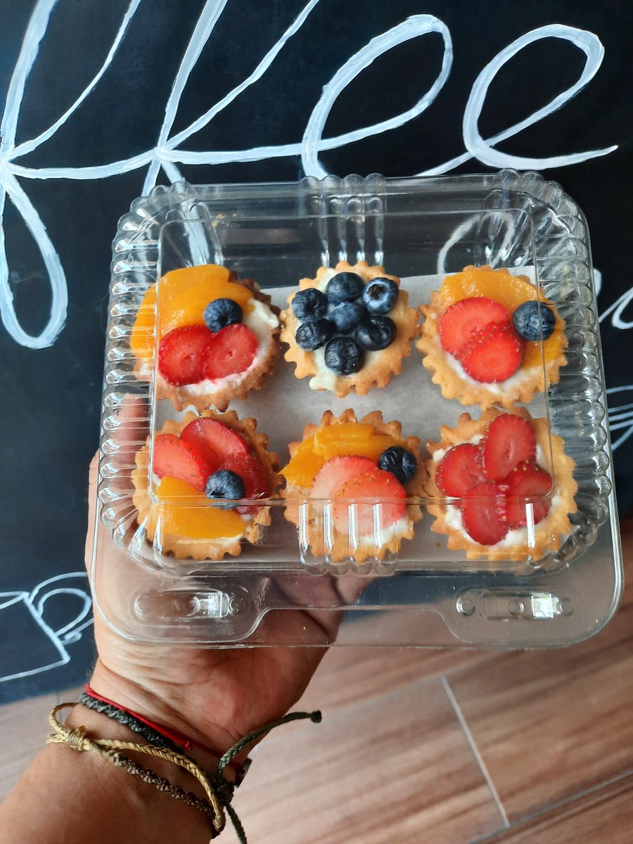 PattyGize's tweet image. Les traemos mucha dulzura para iniciar la semana 🤤
Y como se acerca el mes del cariño ❤️, hicimos las pruebas de los tres leche para compartir 😌