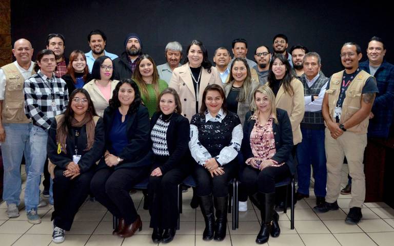 gabbysalido's tweet photo. Hoy publicamos las últimas ediciones impresas de @ElSolHermosillo  y @TribunaSL Fortalecemos nuestras plataformas digitales. Damos un paso firme y convencidos de que el futuro de los medios está en la utilización de nuevas herramientas tecnológicas #seguimosaunclick https://t.co/rp5tTlWvil
