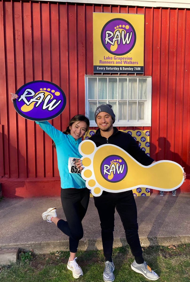 BoldCold5K15K's tweet photo. Big smiles before the fast miles.
😃 
💨 
#boldinthecold  #rungrapevine #lgraw #gograpevine #grapevinetx #racelocal #runchat https://t.co/FdSooyYdEB