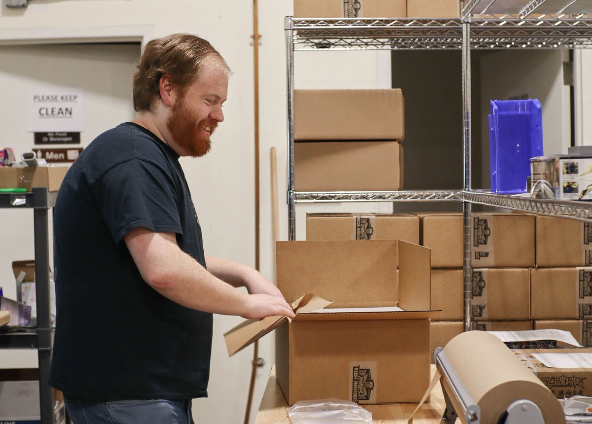 MechaWarehouse's tweet photo. Happy Monday! A new week means our team is working hard to pack up a fresh batch of orders from the weekend.

#MechaWarehouse #GunplaShop https://t.co/AguTKV46hJ