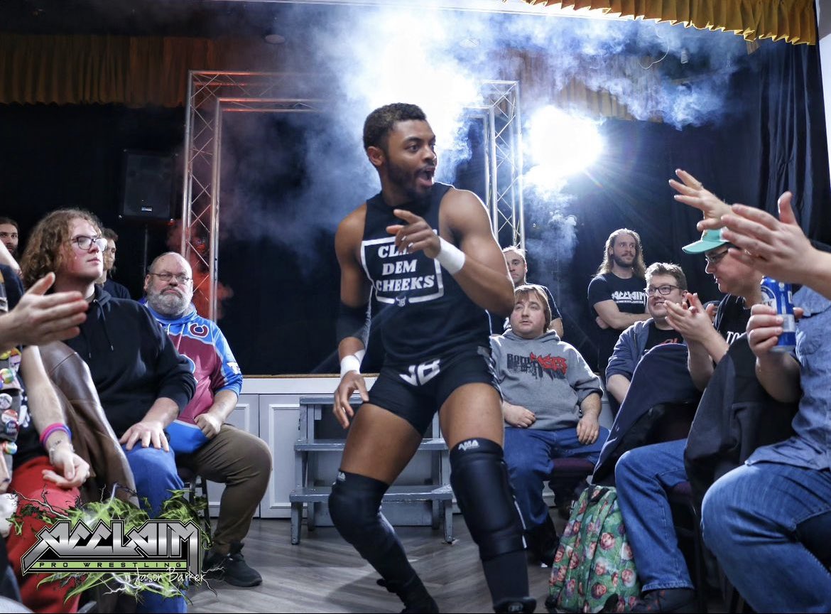 Acclaim_Pro's tweet photo. .@JuniorBenit0
#ottawa #myottawa #ottawaevents #wrestling #professionalwrestling #prowrestling #indiewrestling #ilovewrestling #ontarioindies #canadianindies #canadianwrestling #wwe #aew #impactwrestling #acclaimprowrestling #apw #juniorbenito #clapdemcheeks https://t.co/uC6ud81eW7