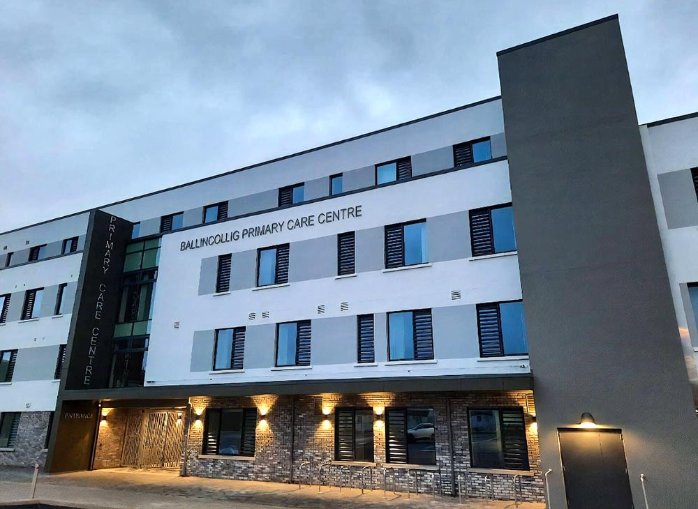 The new Ballincollig Primary Care Centre supports local communities to receive high-quality healthcare closer to home. Integrated services delivered by specialist healthcare teams include the Regional Eye Care Service, where ophthalmology community procedures will be performed.