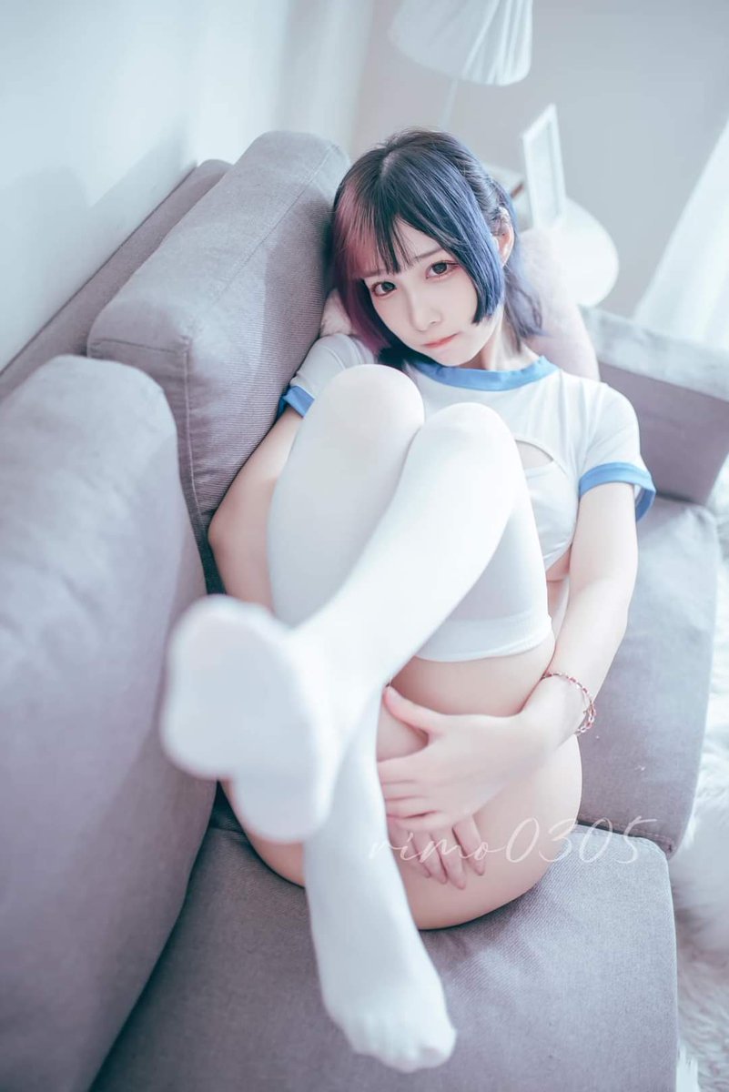 Darcyegrdh's tweet photo. Do you want to pay for it ?
If you would like to see the complete Asian Beauties information, you can message me to purchase it or get a free trial version.
#stockings #hightight https://t.co/smoNgLe0bN