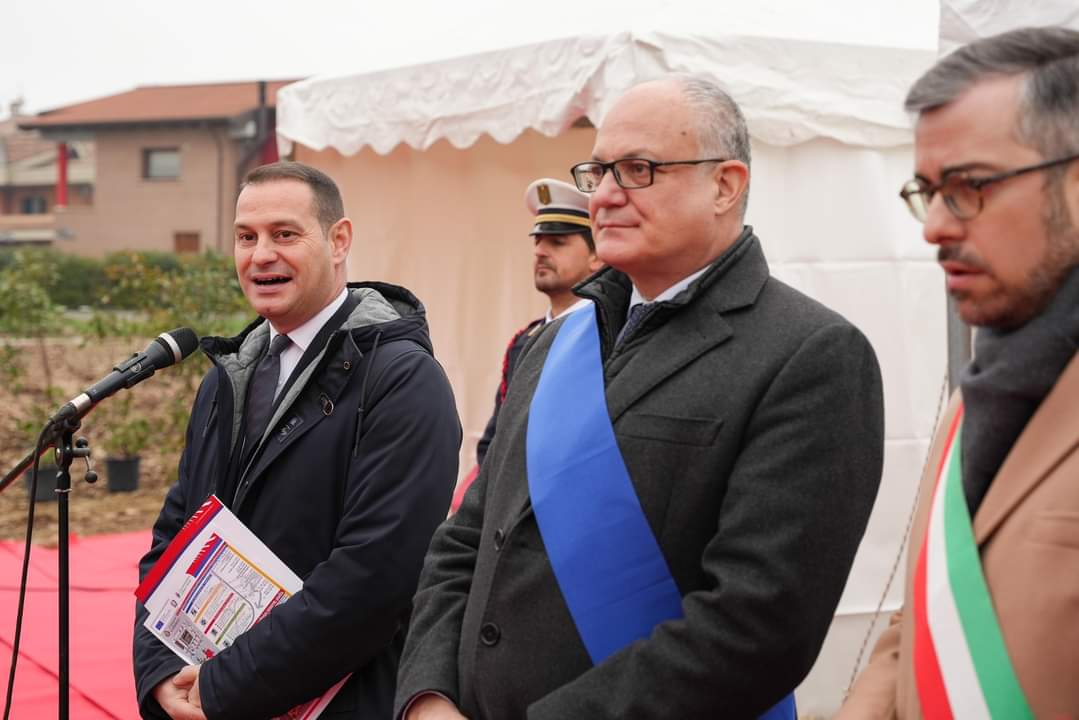 Daniele Parrucci (@danieleparrucci) on Twitter photo La prima pietra del nuovo istituto superiore Parodi Delfino a Colleferro segna un grande traguardo per questa comunità e per <a href="/CittaMetroRoma/">CittaMetroRoma</a>. Oltre 12 mln di aumenteranno la capienza da 150 a 370 alunni, con 15 aule 4 laboratori una biblioteca, una palestra e una sala riunioni La prima pietra del nuovo istituto superiore Parodi Delfino a Colleferro segna un grande traguardo per questa comunità e per <a href="/CittaMetroRoma/">CittaMetroRoma</a>. Oltre 12 mln di aumenteranno la capienza da 150 a 370 alunni, con 15 aule 4 laboratori una biblioteca, una palestra e una sala riunioni