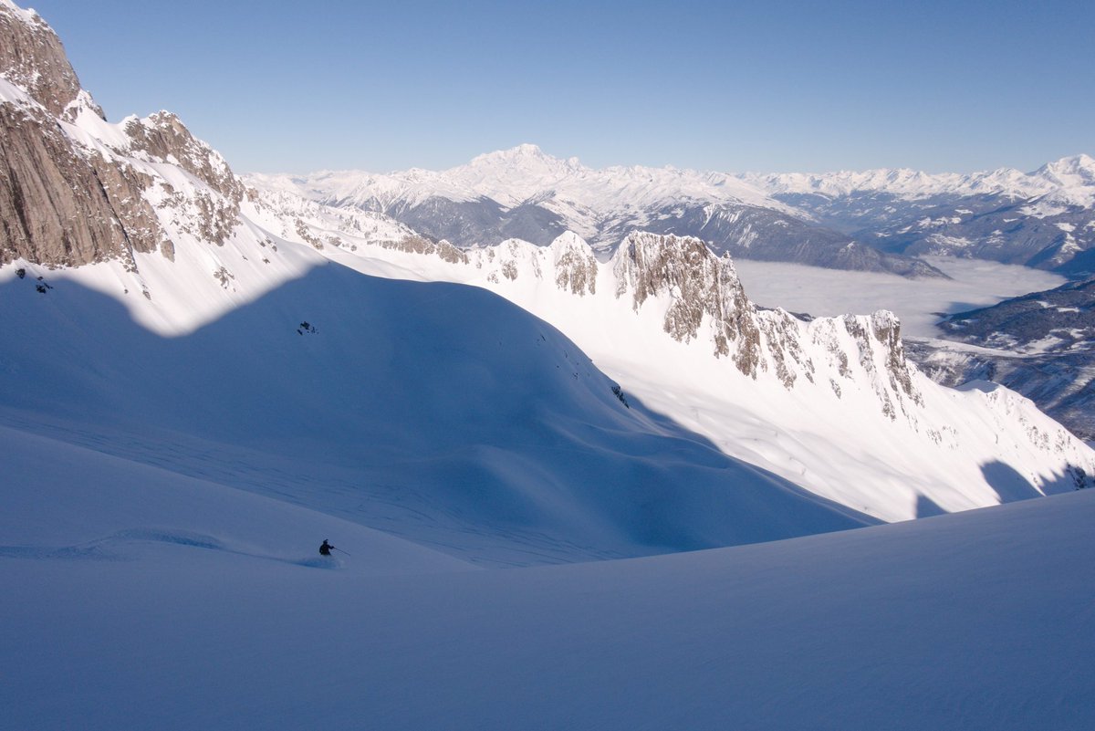 Alvaro Robledano tweet media